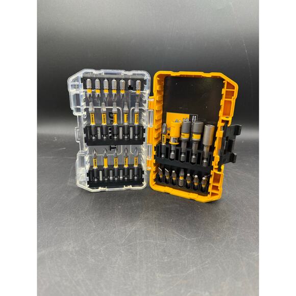 DEWALT 29-Piece Assorted Screwdriver Bit Set - new in package - Picture 4 of 8